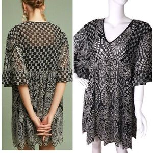 Anthro sz 4 Akemi + Kin Embroidered Eyelet Dress
